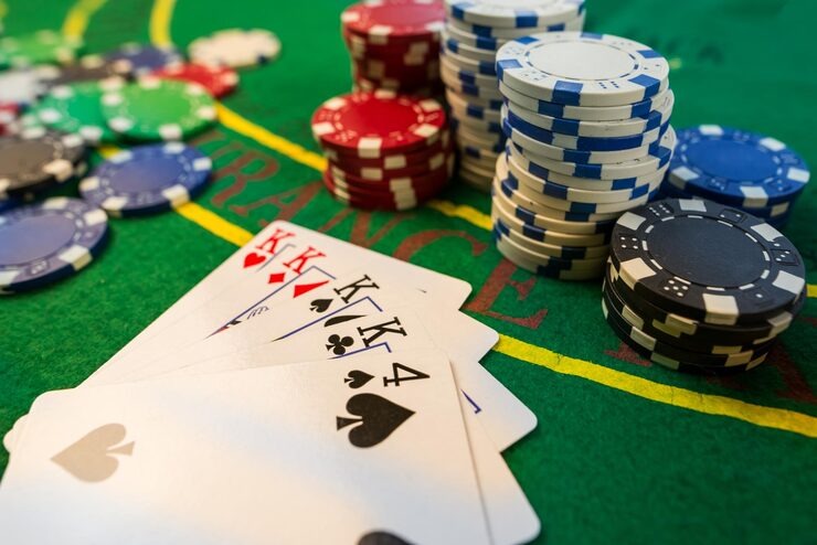 miminbet 168 mobile app interface on a modern smartphone